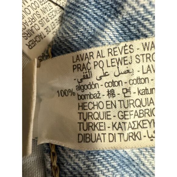 Zara Women's Blue Light Wash High Rise Distressed Tapered Leg Denim Jeans Size 2 - Picture 5 of 5